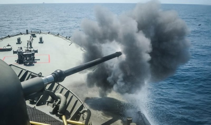 Singapore to upgrade Super Rapid 76mm guns with Strales system