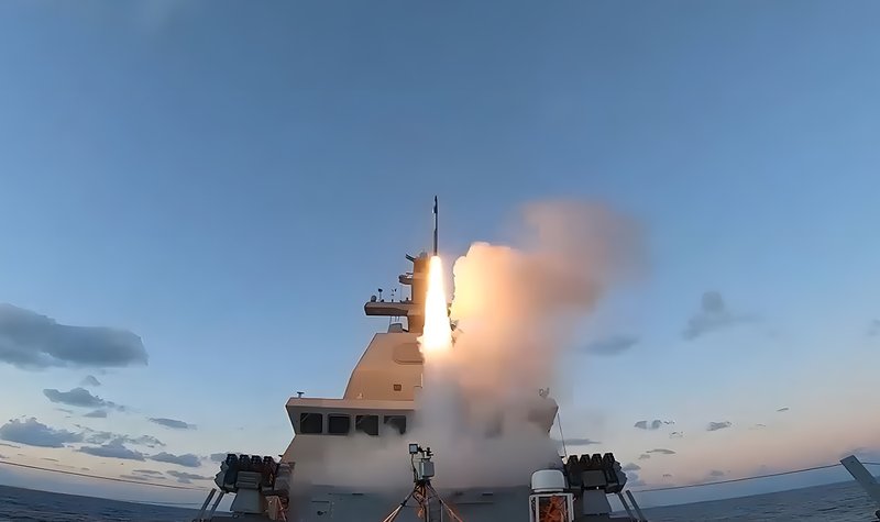 Defending the Fleet: Naval air defence in the drone era (Podcast)