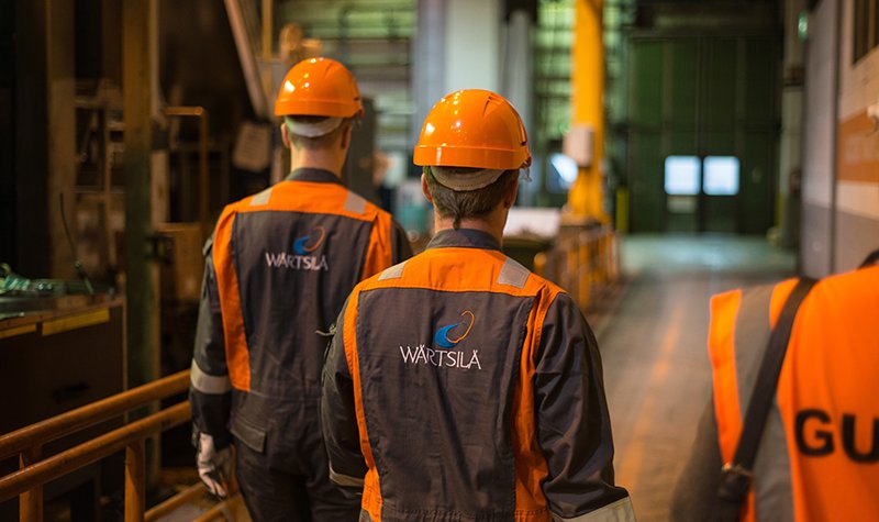 Ensuring cost-effective and efficient shipping operations (Studio)