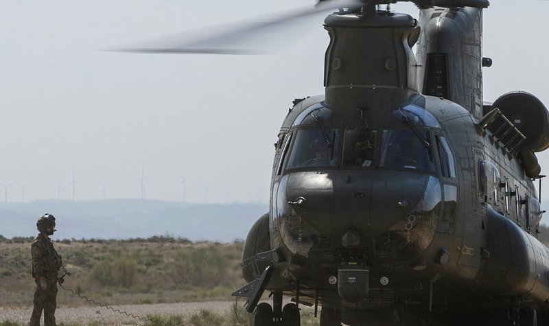 CH-47 Chinook: why the iconic helicopter design is still a heavy-lift contender (updated 2026)